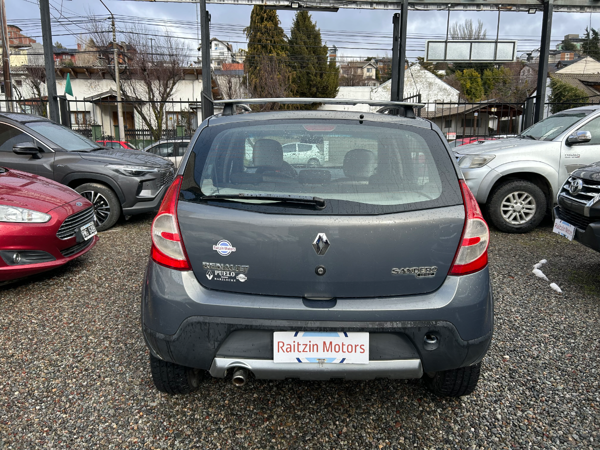 Renault Sandero Stepway 2010 — foto 7